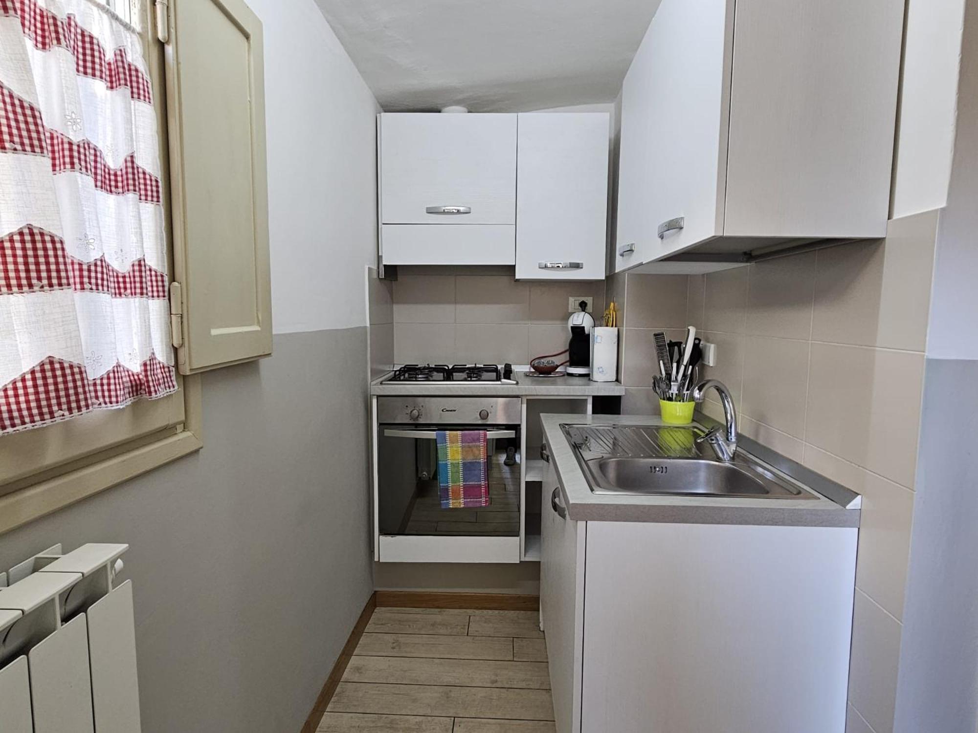 Apartamento Con Terrazza *